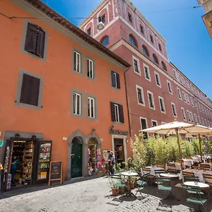 Piccolo Trevi Affittacamere Roma
