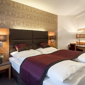 Club Cortina 4* Viyana